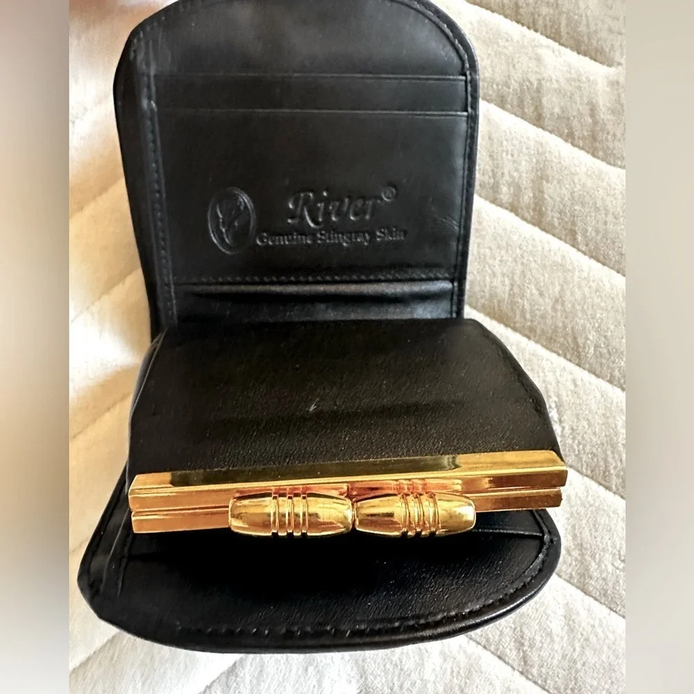 River Stingray Wallet